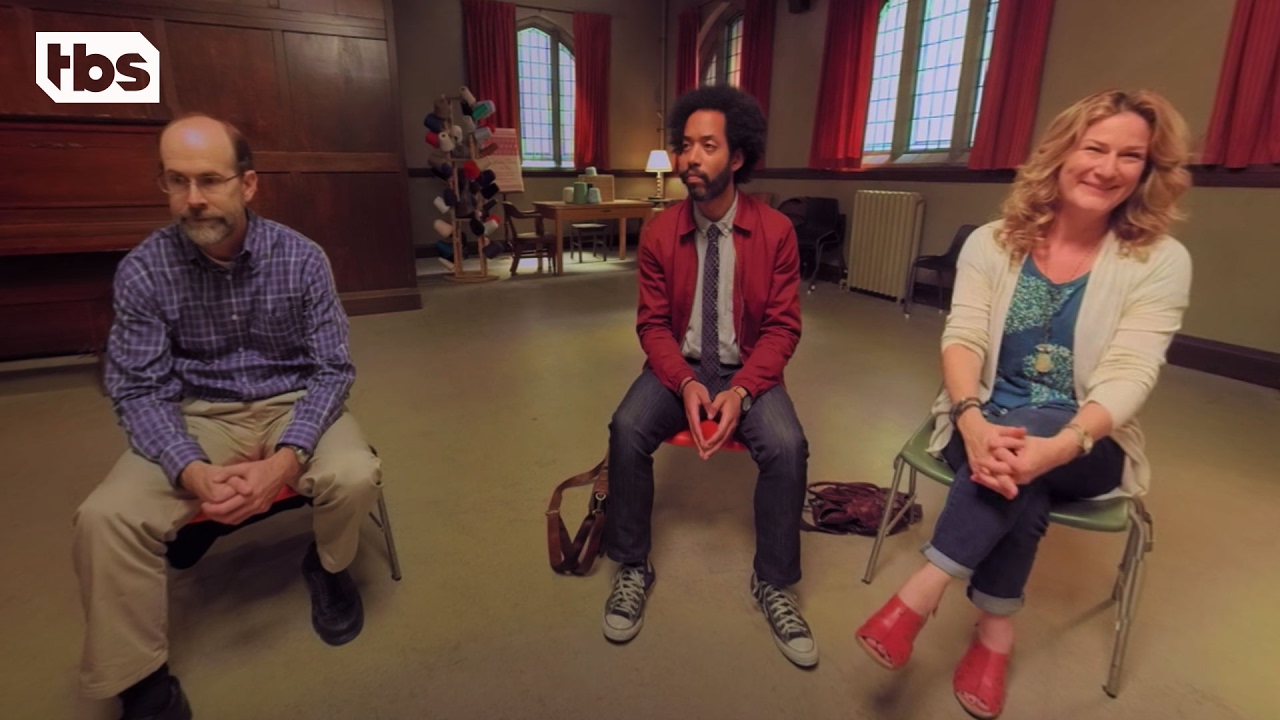 360 Video: People of Earth | How to Catch a Reptilian | TBS
