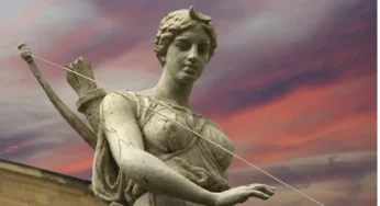 Artemis – Greek Goddess of the Hunt and the Moon